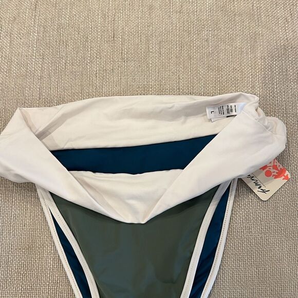New Free People Kya Reversible Camilia Bikini Bottoms Sage / Figi Sz Large - Picture 7 of 10